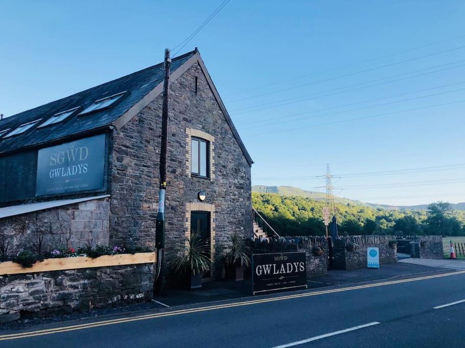 Sgwd Gwladys Lodge Pontneddfechan Exterior photo